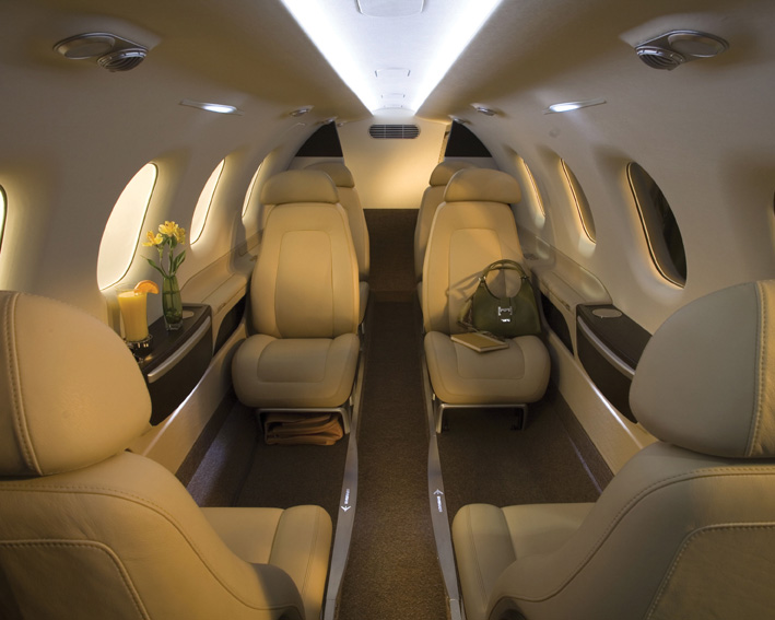 Interior Embraer Phenom 100 Price