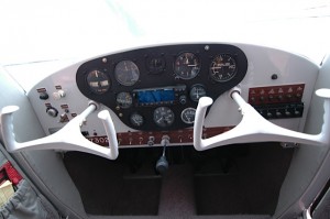 Cockpit of Cessna 140 and 120